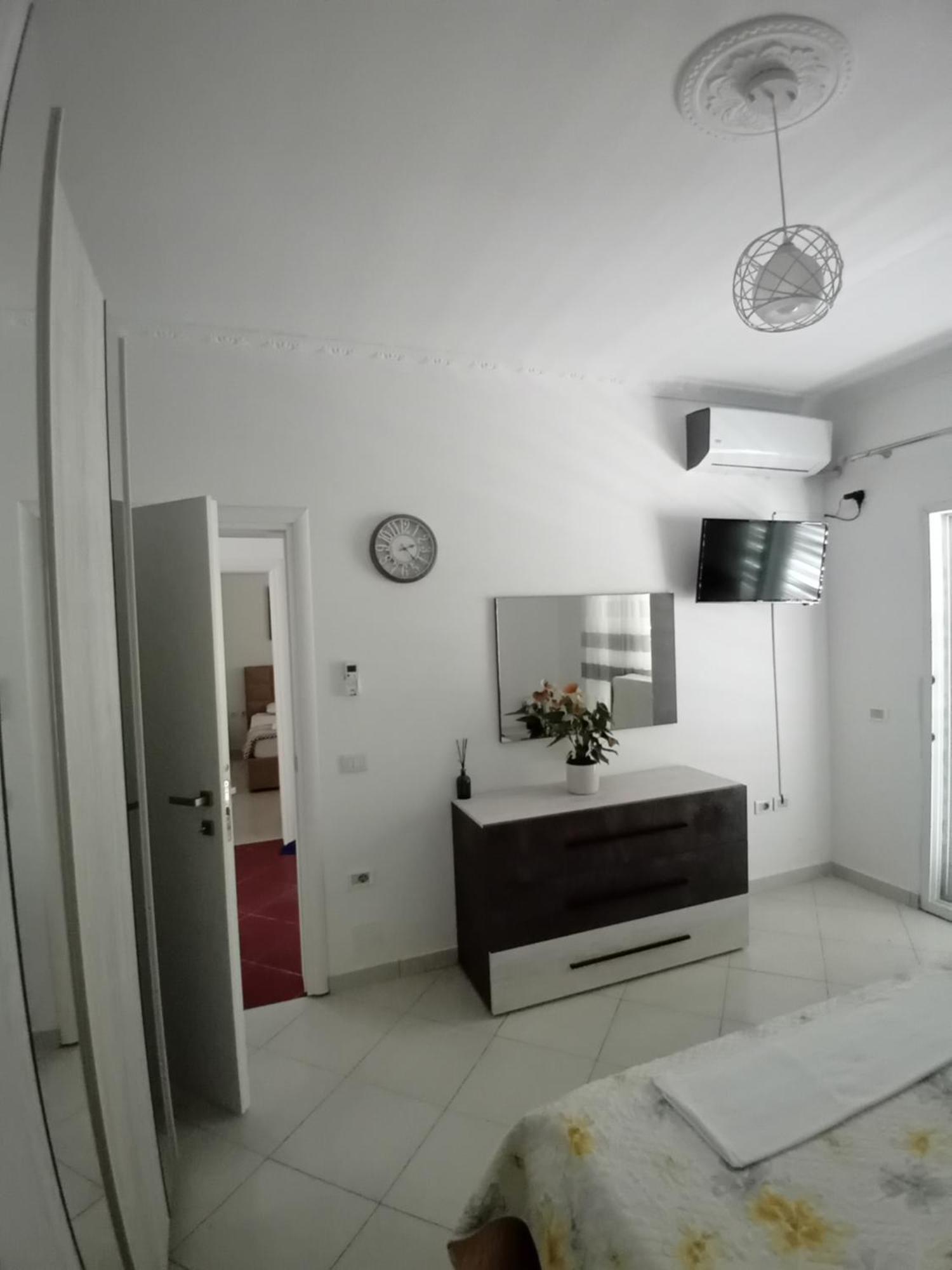 Luxury Appartament Lungomare Vlorë Eksteriør bilde