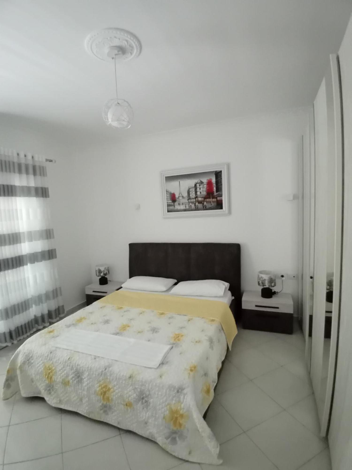 Luxury Appartament Lungomare Vlorë Eksteriør bilde